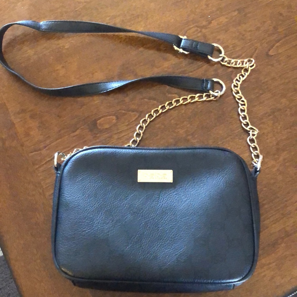Black crossbody purse